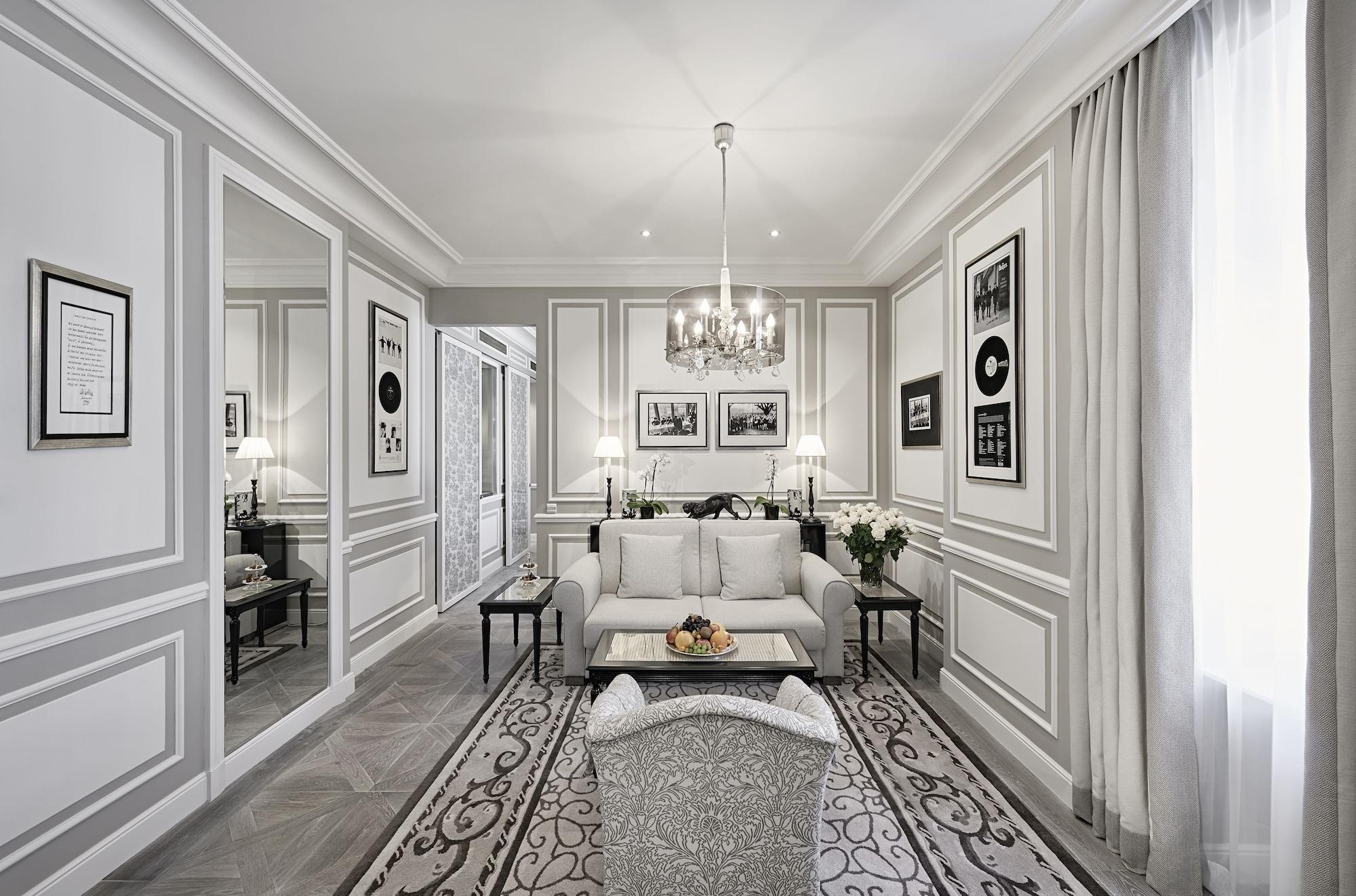 Hotel Sacher Salzburg Eksteriør bilde A suite at the hotel
